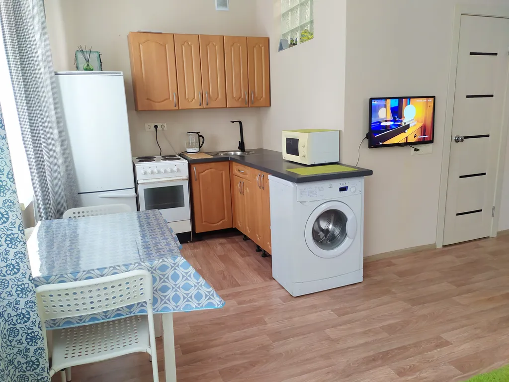 Квартира Уютная квартира возле метро Золотая нива — Новосибирск