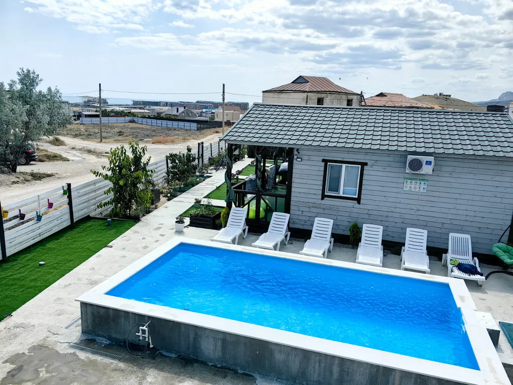 Уютный домик с видом на море