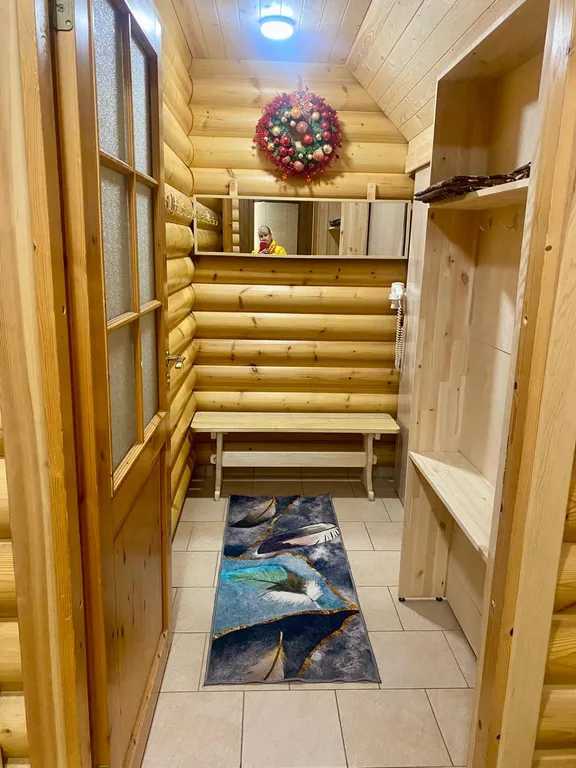 Коттедж с теплым бассейном и баней на дровах