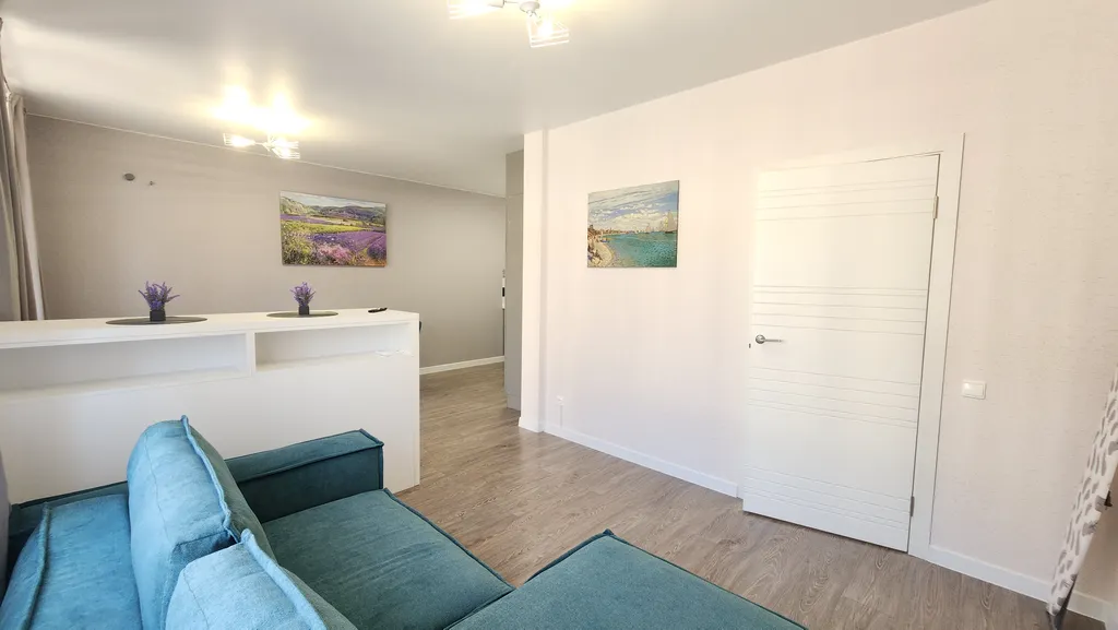 Шикарная двушка с двумя балконами