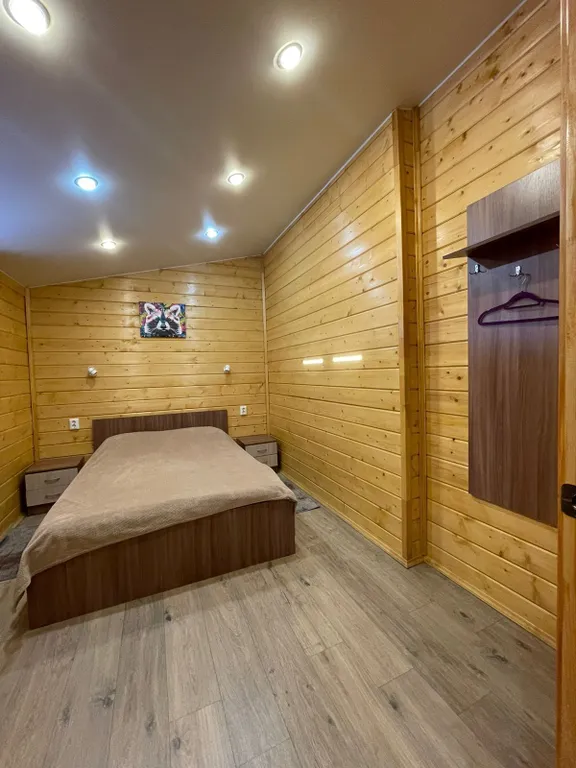 Коттедж с баней и бассейном