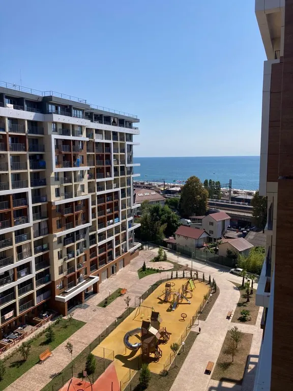 Солнечная квартира на первой береговой