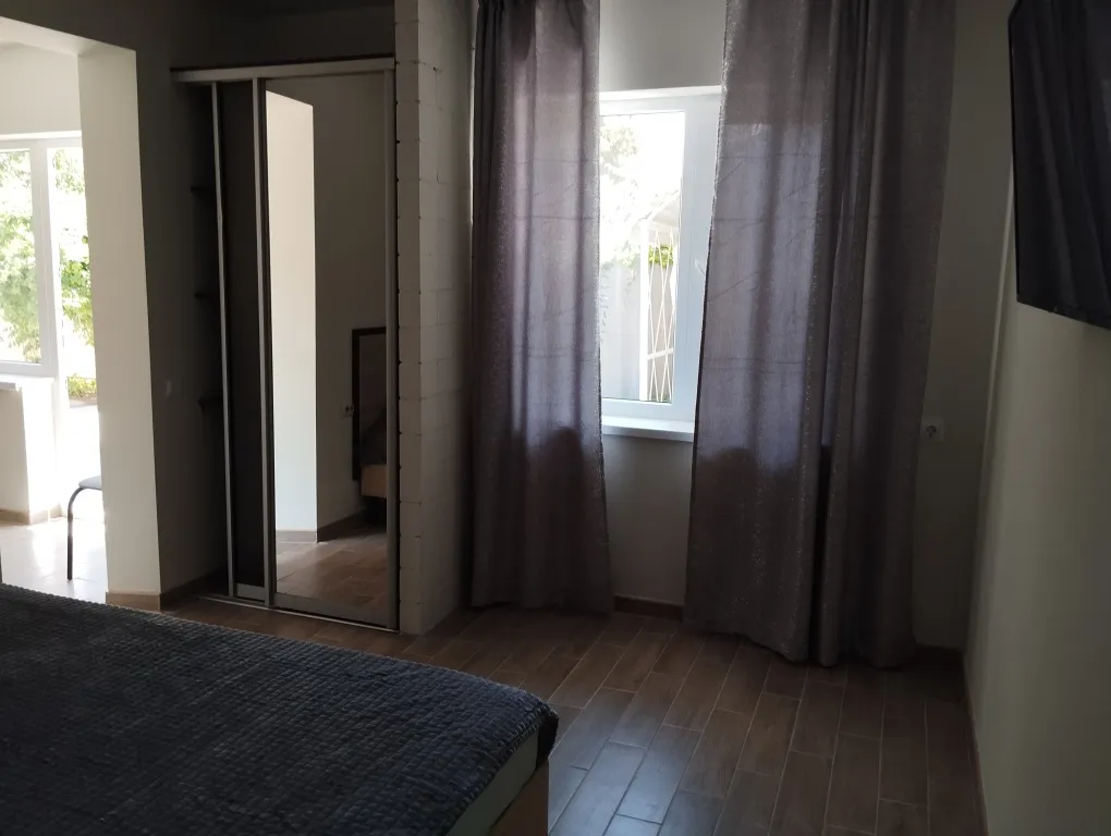 Коттедж Часть дома с отдельным входом и двором — Анапа