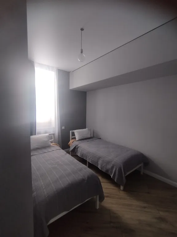 Удобная  квартира с отдельным входом и двумя спальнями