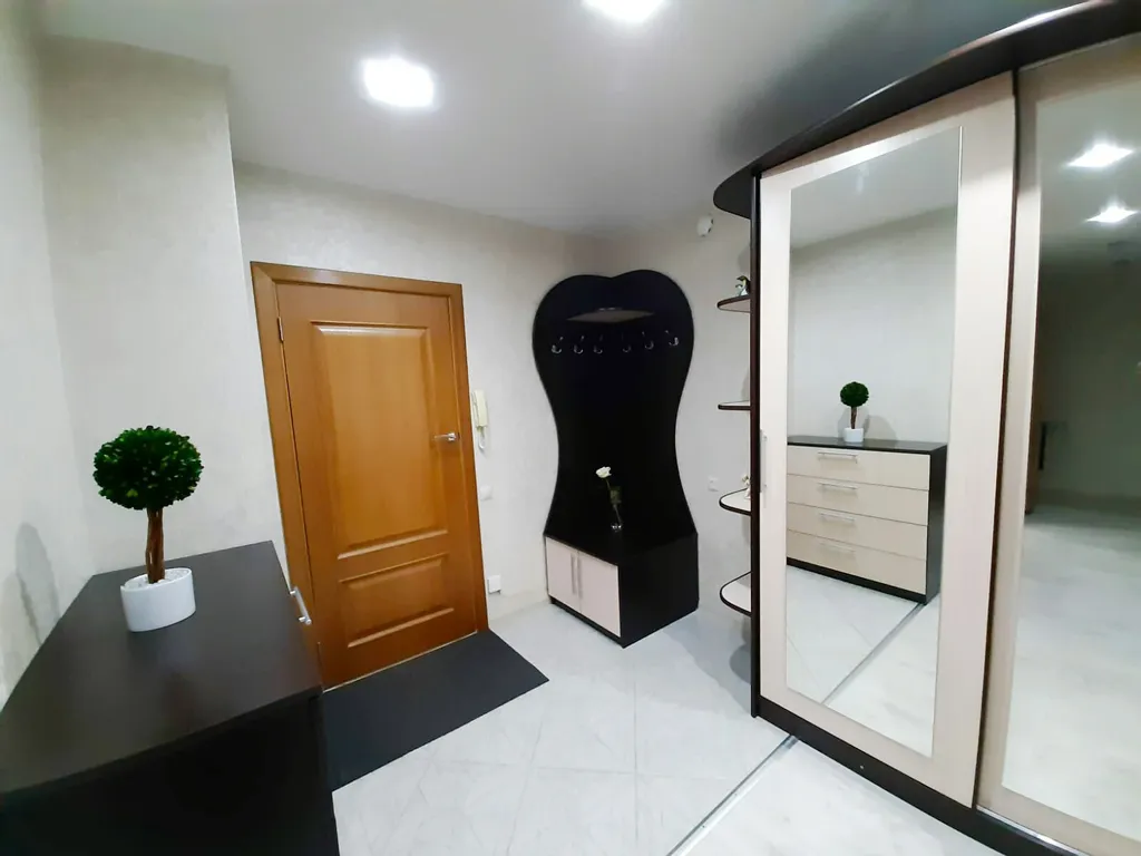 1-комнатная возле ТЦ Корона