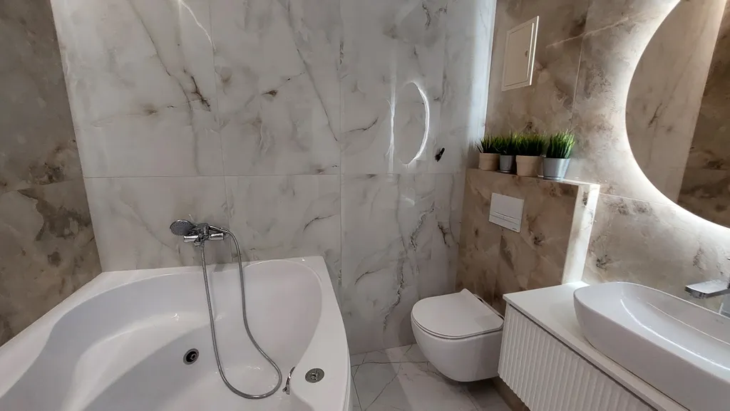 Двухкомнатная с джакузи