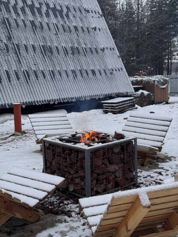 Уютный треугольный Ромашковый дом.