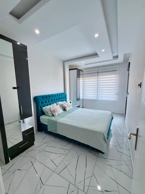 Sea View 2BD Flat 100m to the Beach