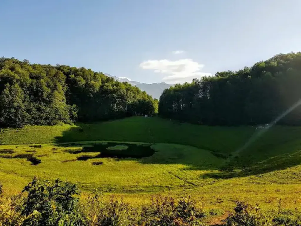 Квартира с балконом с видом на горы
