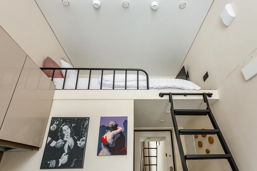 Квартира Квартира Студия-лофт в историческом здании возле метро — Москва