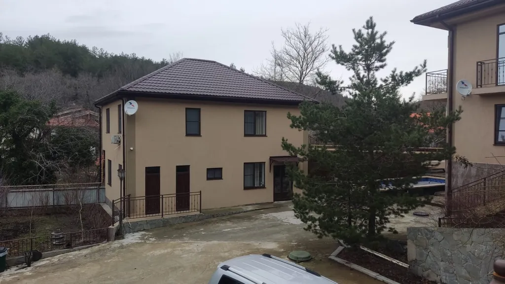 Уютный дом в лесной зоне в трёх километрах от моря