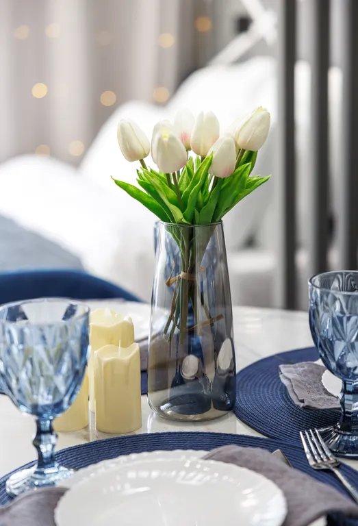 Уютная кино-студия с проектором