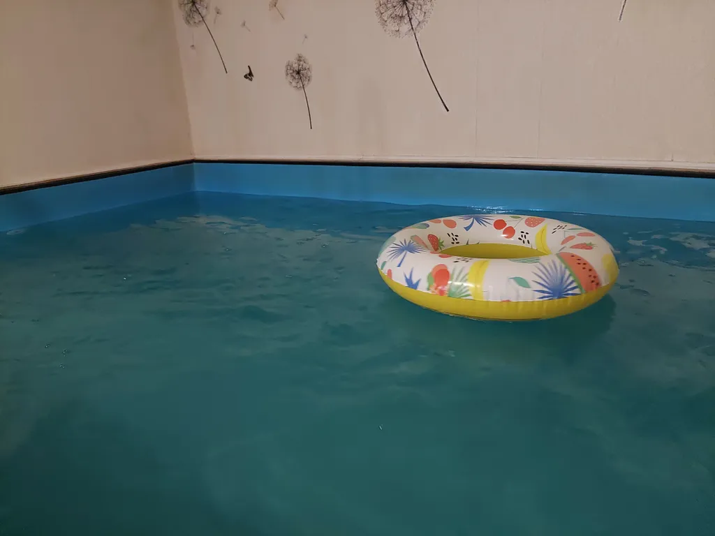 Коттедж Марианна с бильярдом, теннисом, сауной и бассейном