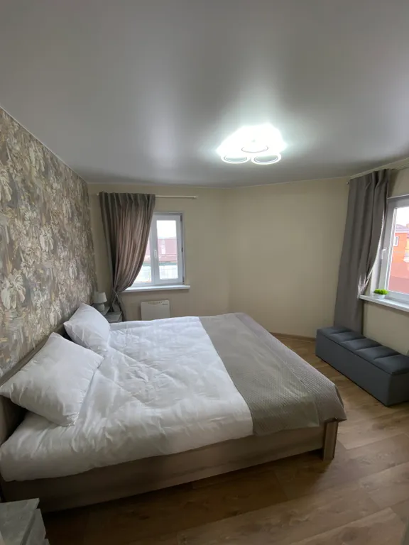 Загородный дом с 5 комнатами, зоной барбекю и баней