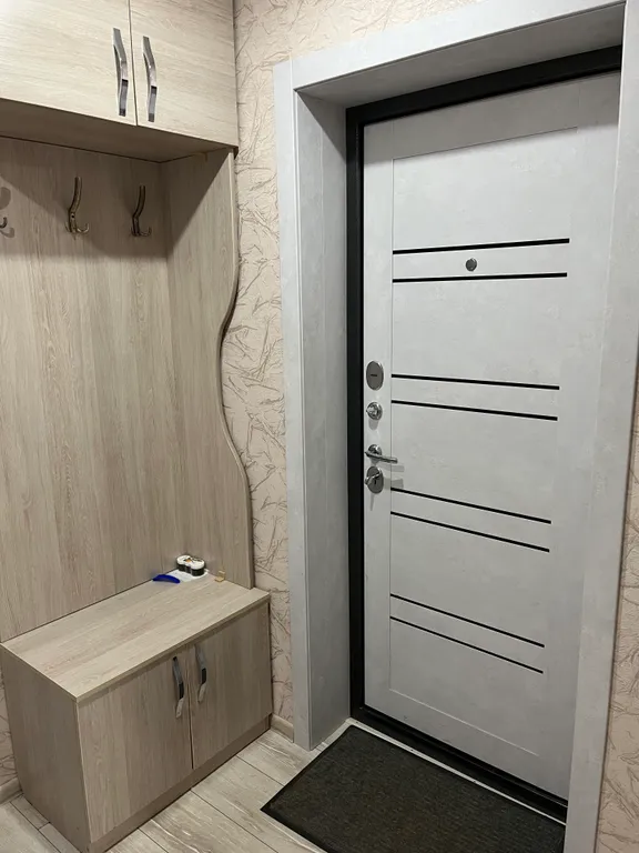 Уютная, просторная квартира со свежим ремонтом в центре города.