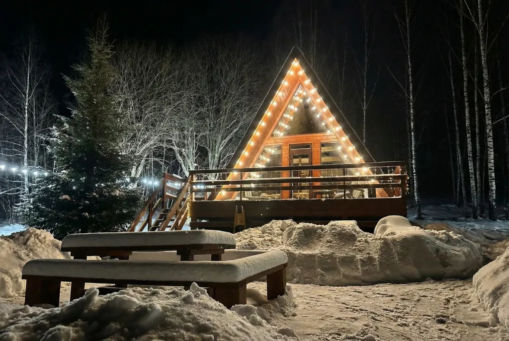 Уютный домик на берегу реки Косьва