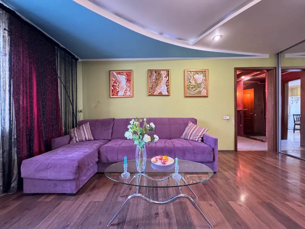 Квартира Уютная 3-комнатная квартира — Красноярск