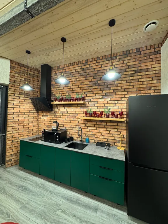 Коттедж Апартаменты V с бассейном — аренда посуточно в Майкоп