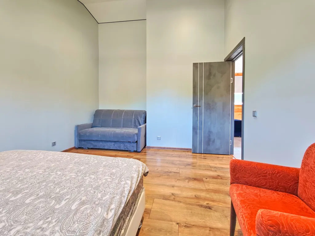 Коттедж Коттедж рядом с Красным озером — Светлое