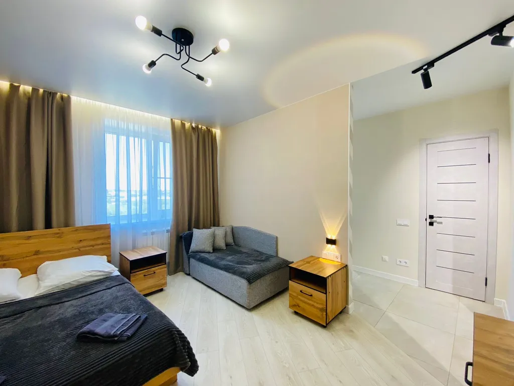 Двухкомнатный апартамент с красивым видом и евроремонтом