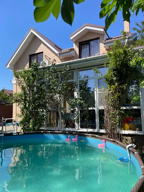 Уютный дом с терассой и сауной