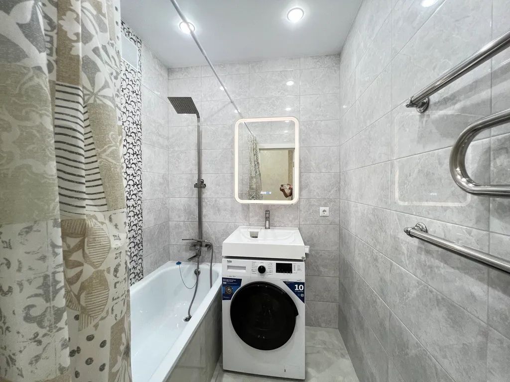 Двухкомнатная в центре