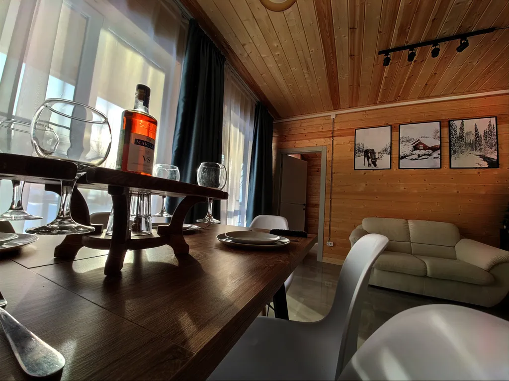 Дом с видом на озеро