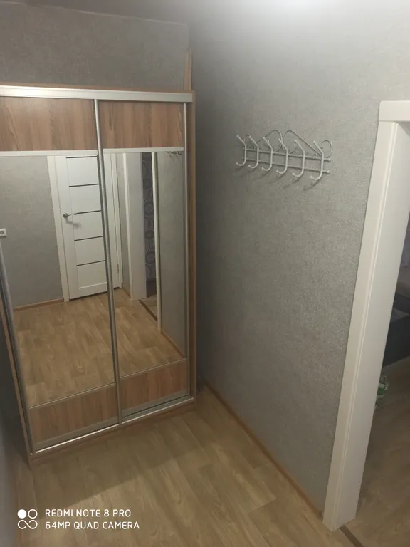 Уютная студия с видом на пруд