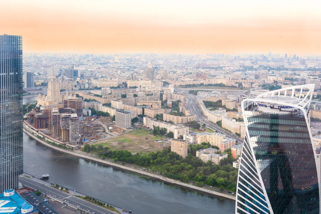 Угловой апартамент с видом на Кремль