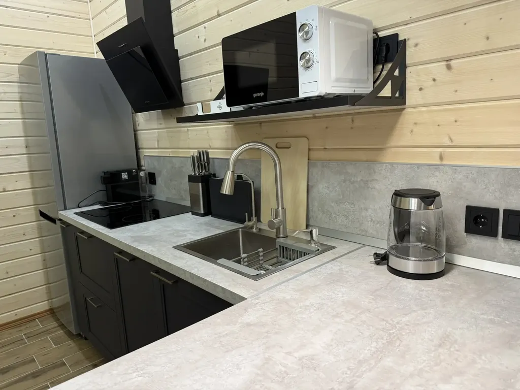 Дом-дуплекс с двумя спальнями на озере Сямозеро в Карелии