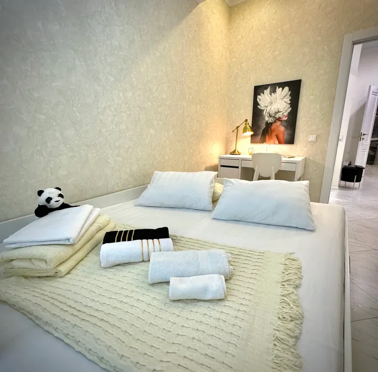 Полифункциональная, двухкомнатная квартира в самом центре