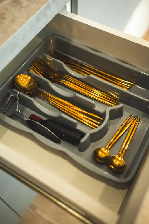 Уютный дом на берегу озера