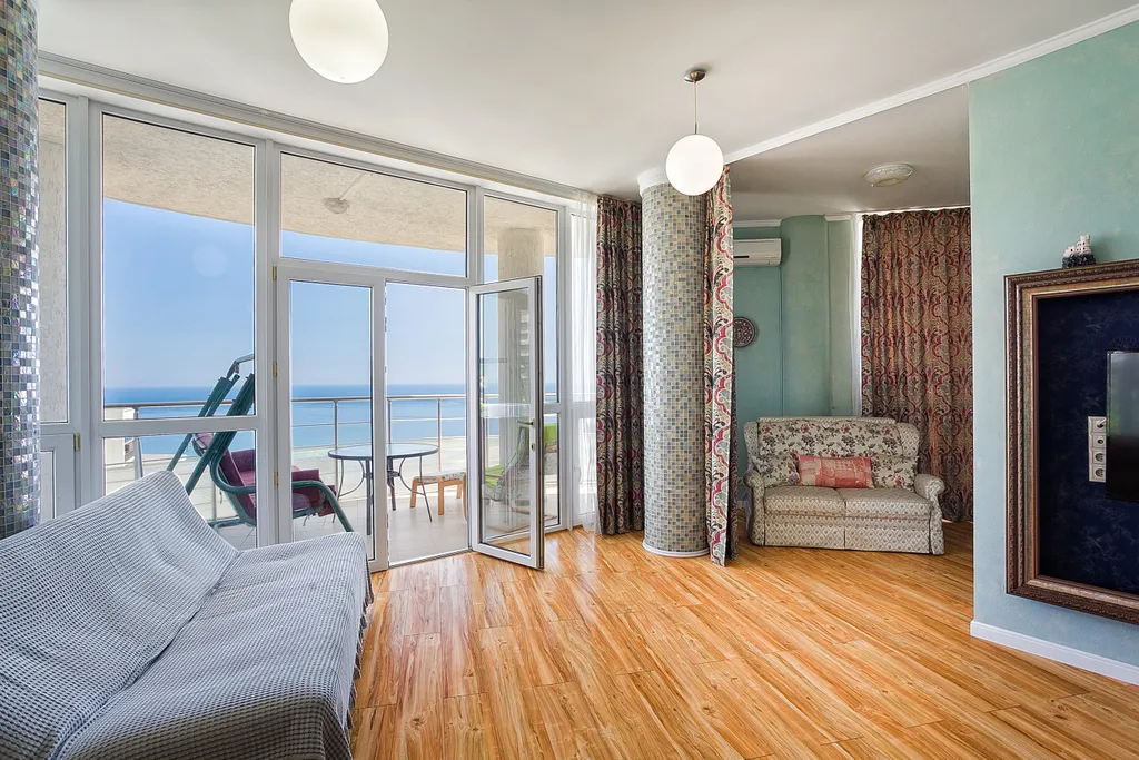 Суперпанорамная квартира в ЖК Белый дом