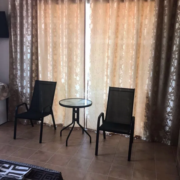 Уютный апартамент люкс на третьем этаже дома