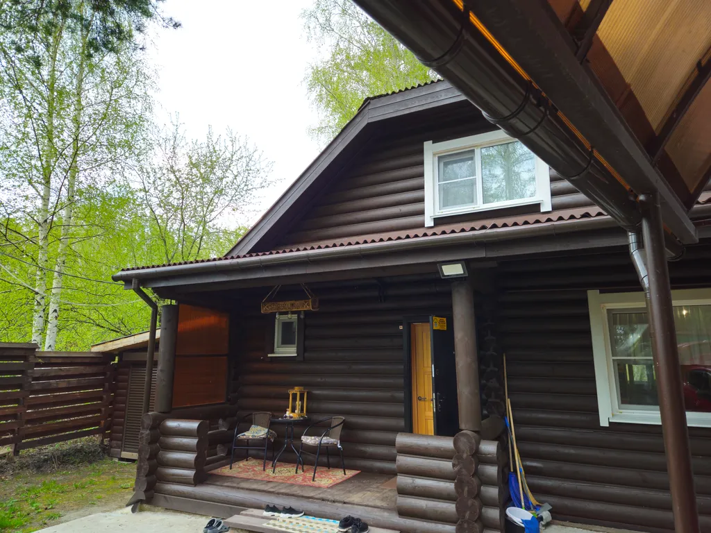 Дом на берегу озера