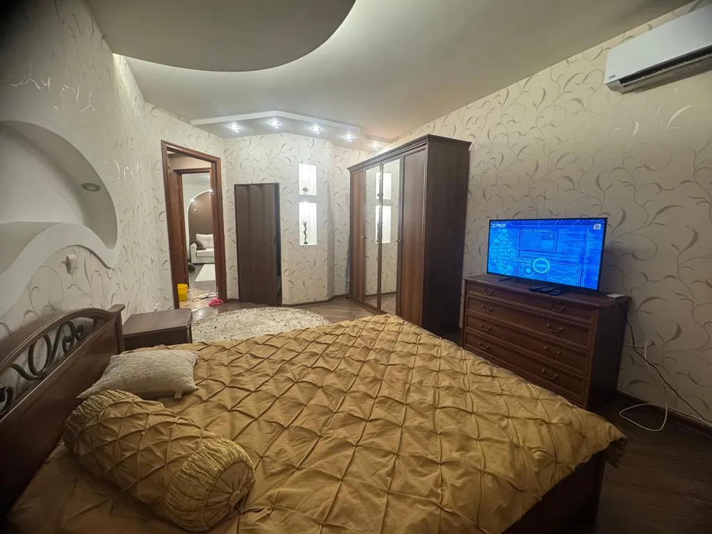 Большая 3-комнатная в центре Барнаула