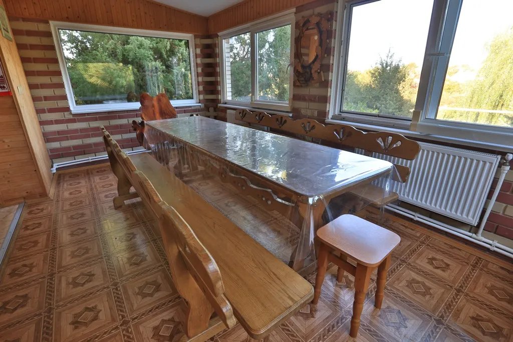 Коттедж Дом 3 спальни, большой двор беседка мангал усадьба Можжевеловый дворик — Айвовое