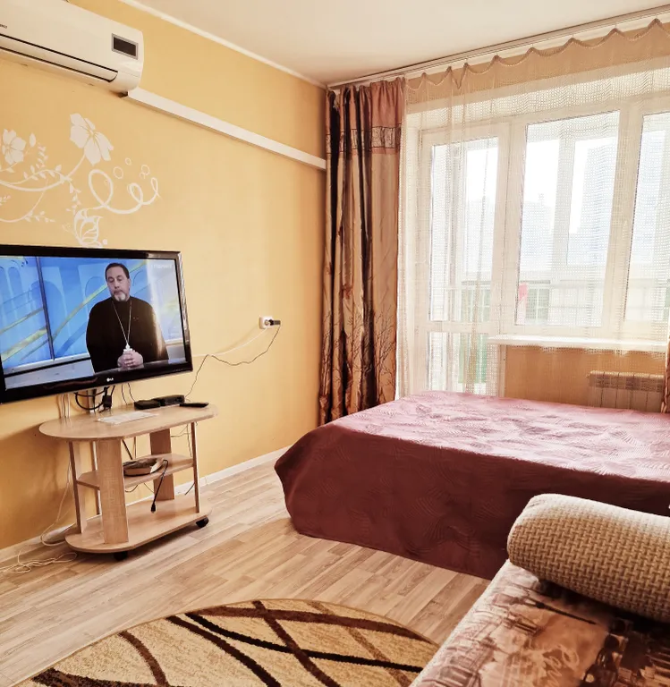 Однокомнатная квартира в самом популярном районе города - Арены Ерофей