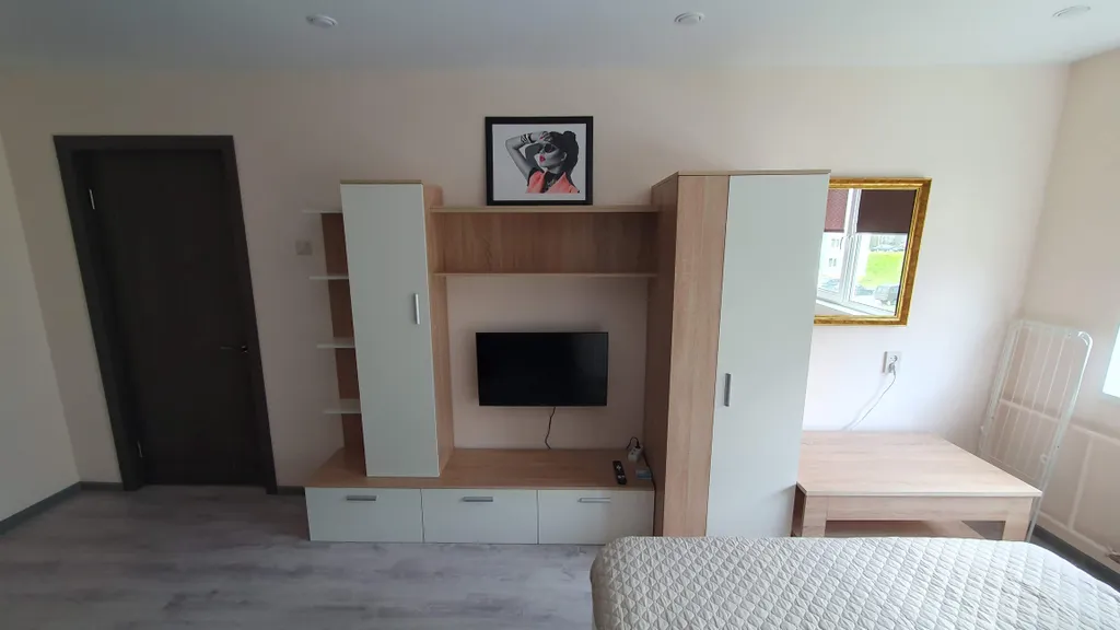 Современная квартира — аренда посуточно в Кировск