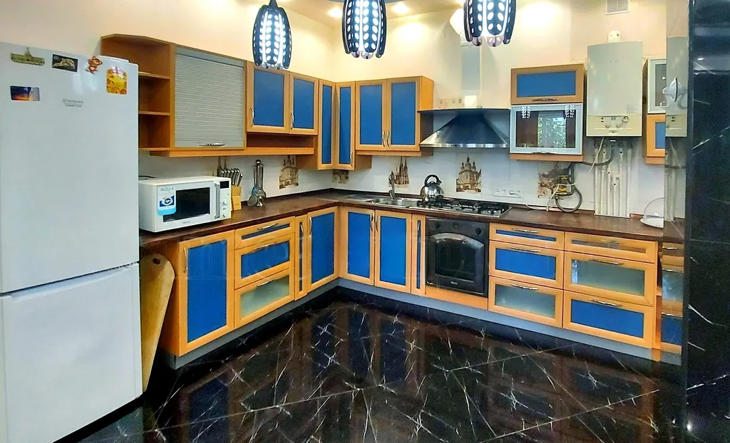 Дом с бассейном в районе Артека и горы Аю-Даг