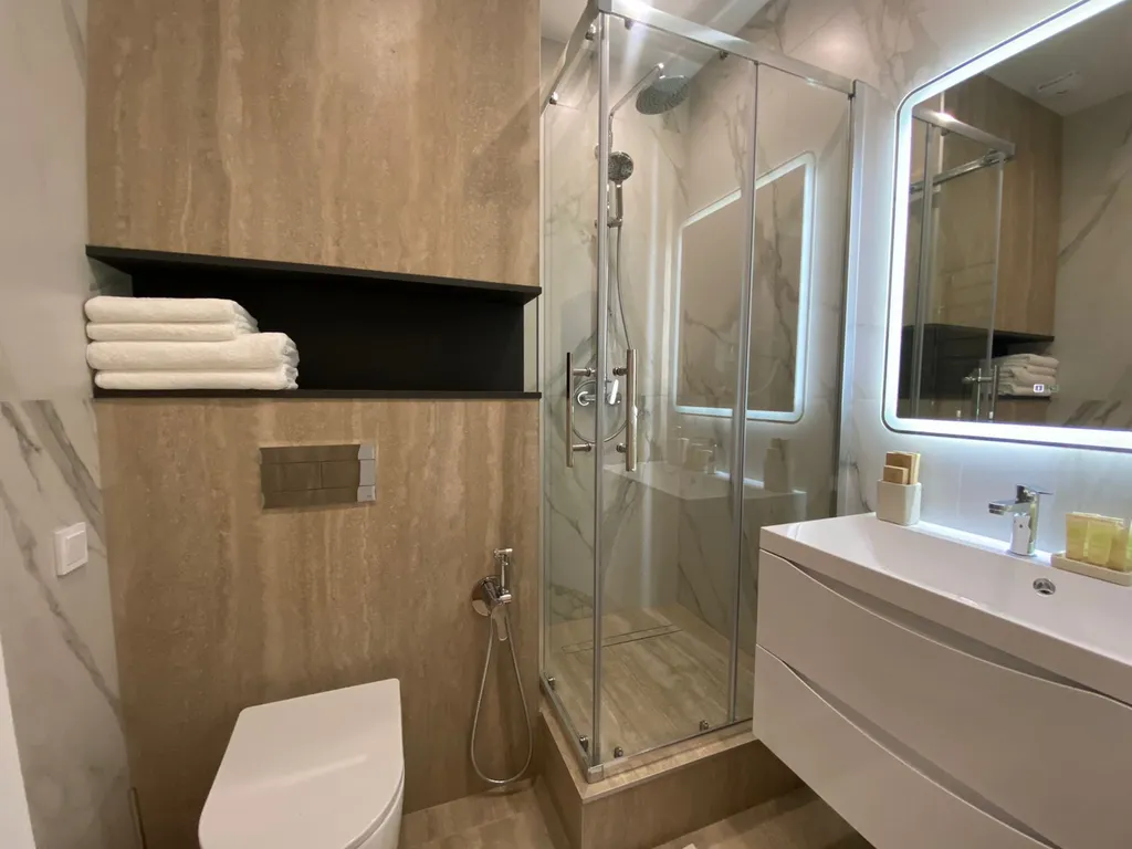 Апартамент в центре Сочи с большим бассейном у моря