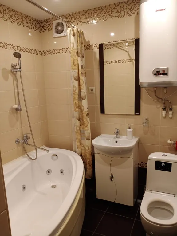 Студия с джакузи