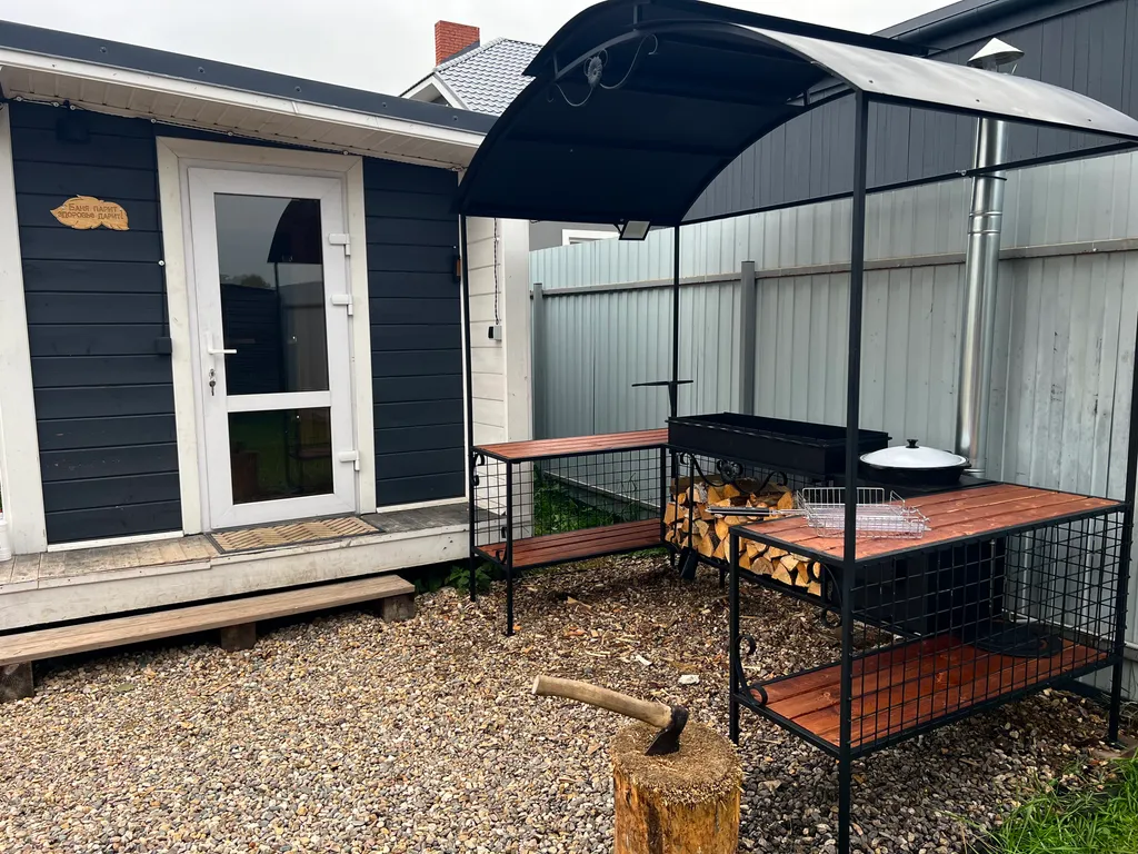 Коттедж Просторный загородный дом с мансардой, баней и горячим чаном — Воскресенское