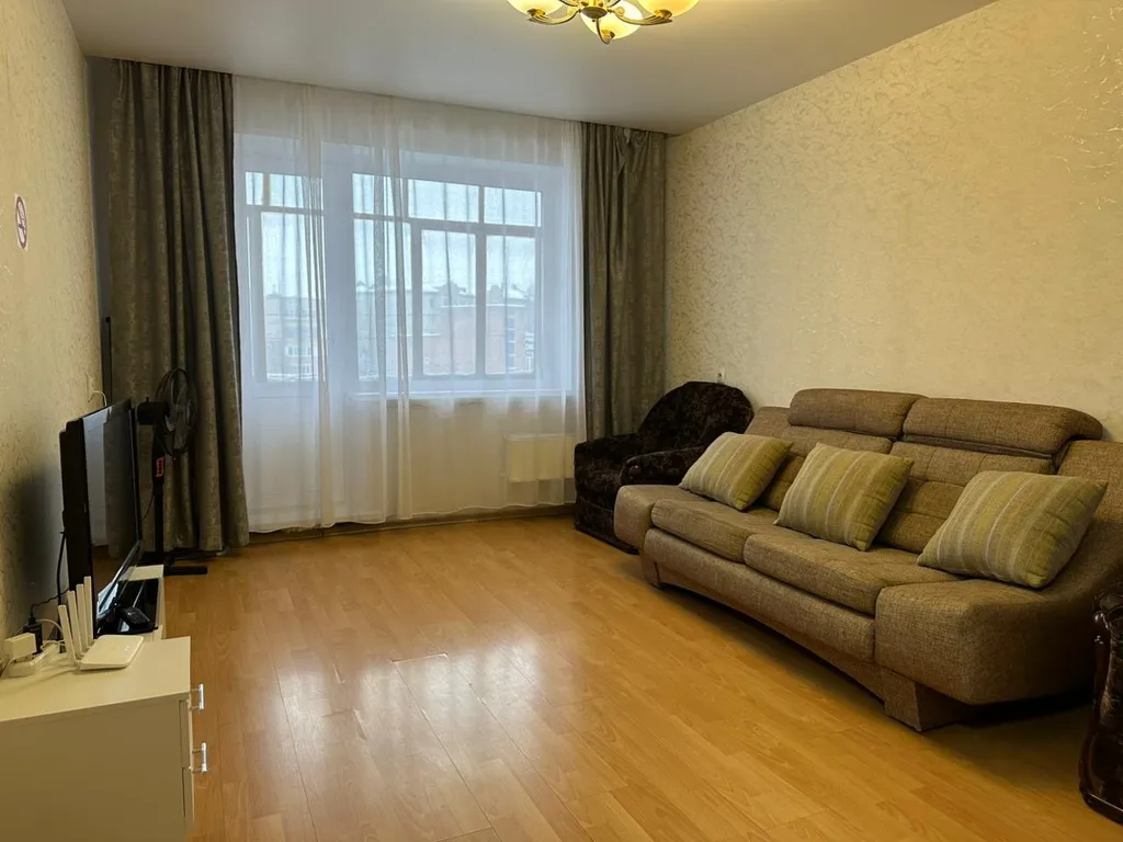 Трёхкомнатная квартира на ДОСААФе