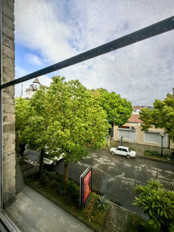 Квартирка на тихой улице Сухума