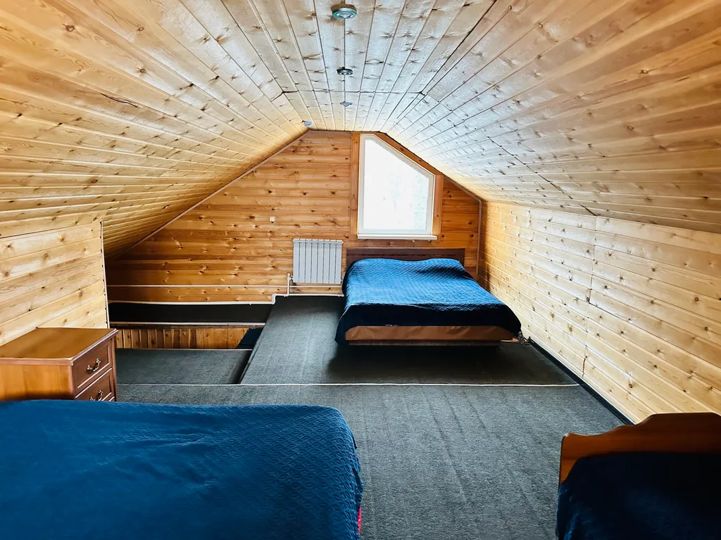 Коттедж в живописном месте с большой территорией