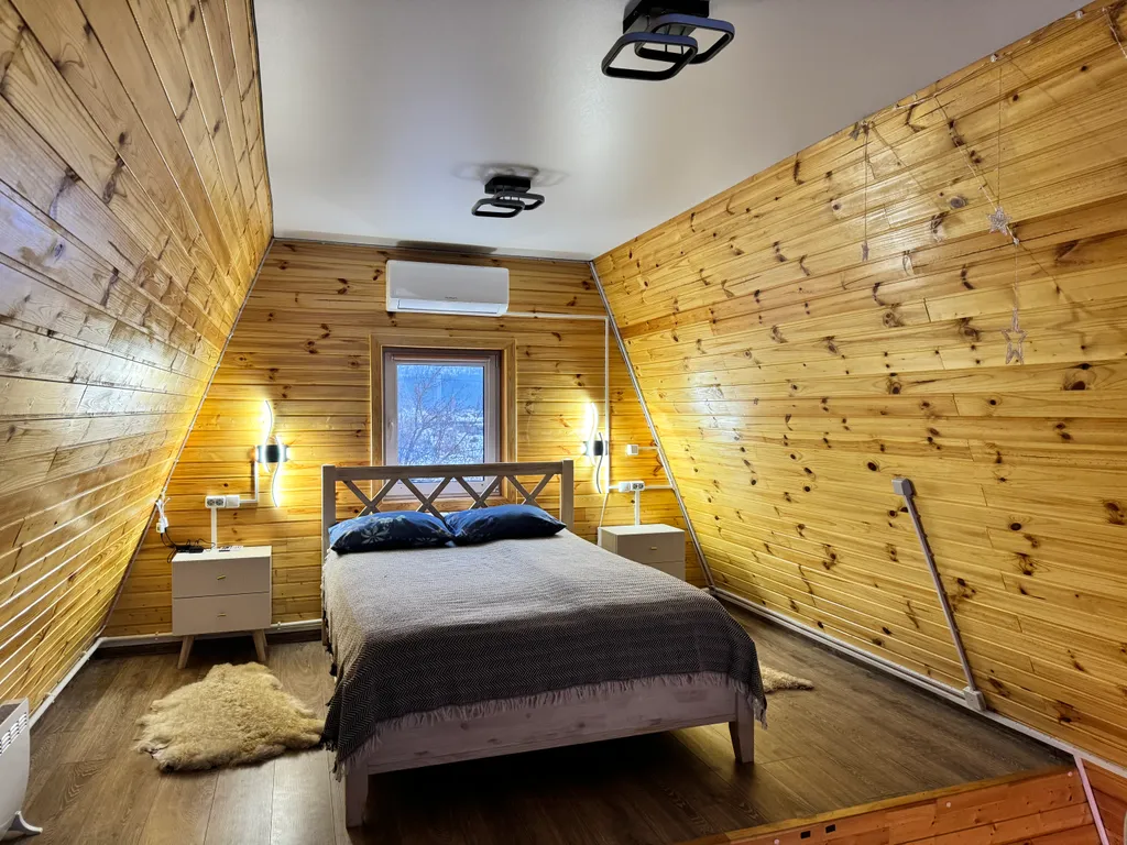 А-фрейм с видом на гору