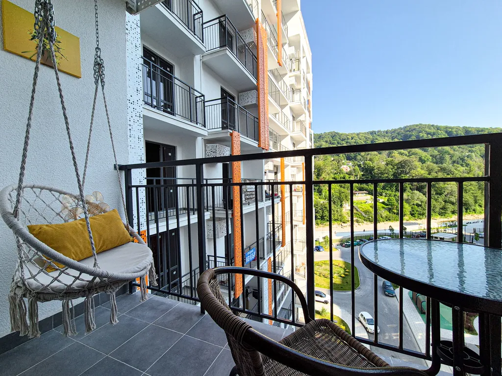 Студия в ЖК Летний с балконом и видом на лес