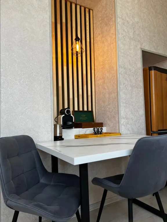 Атмосферная квартира в дореволюционном доме в центре