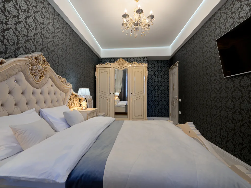 Двухкомнатные апартаменты возле парка со стороны "Долины роз"